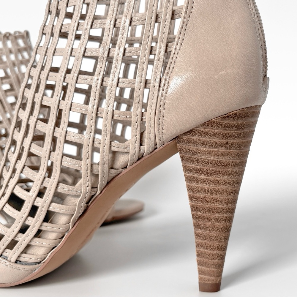 Vince Camuto Atina Woven Leather Peep-Toe Heeled Booties Size 7.5 - Picture 10 of 12